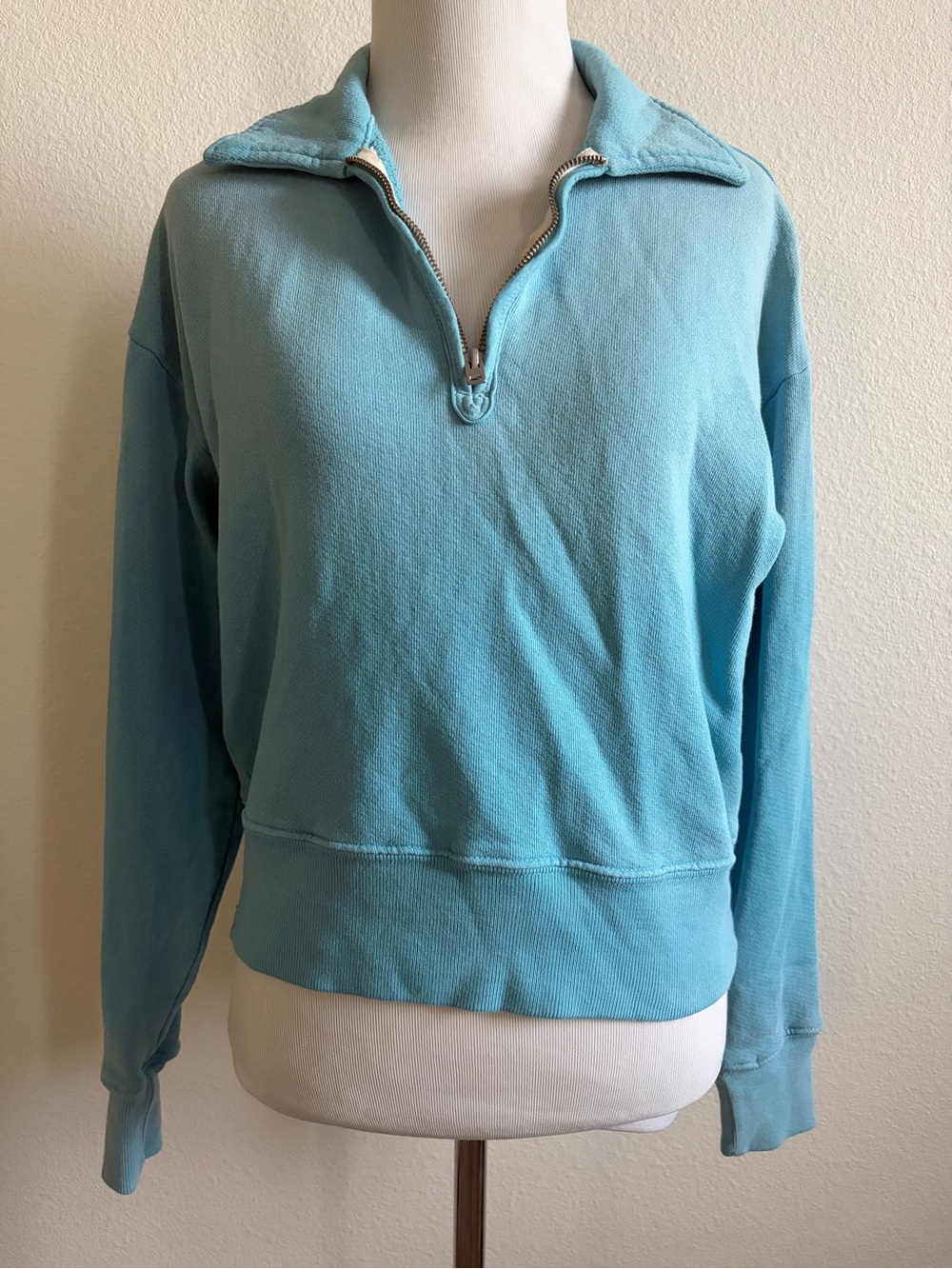 Re/Done x Hanes Faded Sky Blue Quarter-Zip V-Neck Sweatshirt